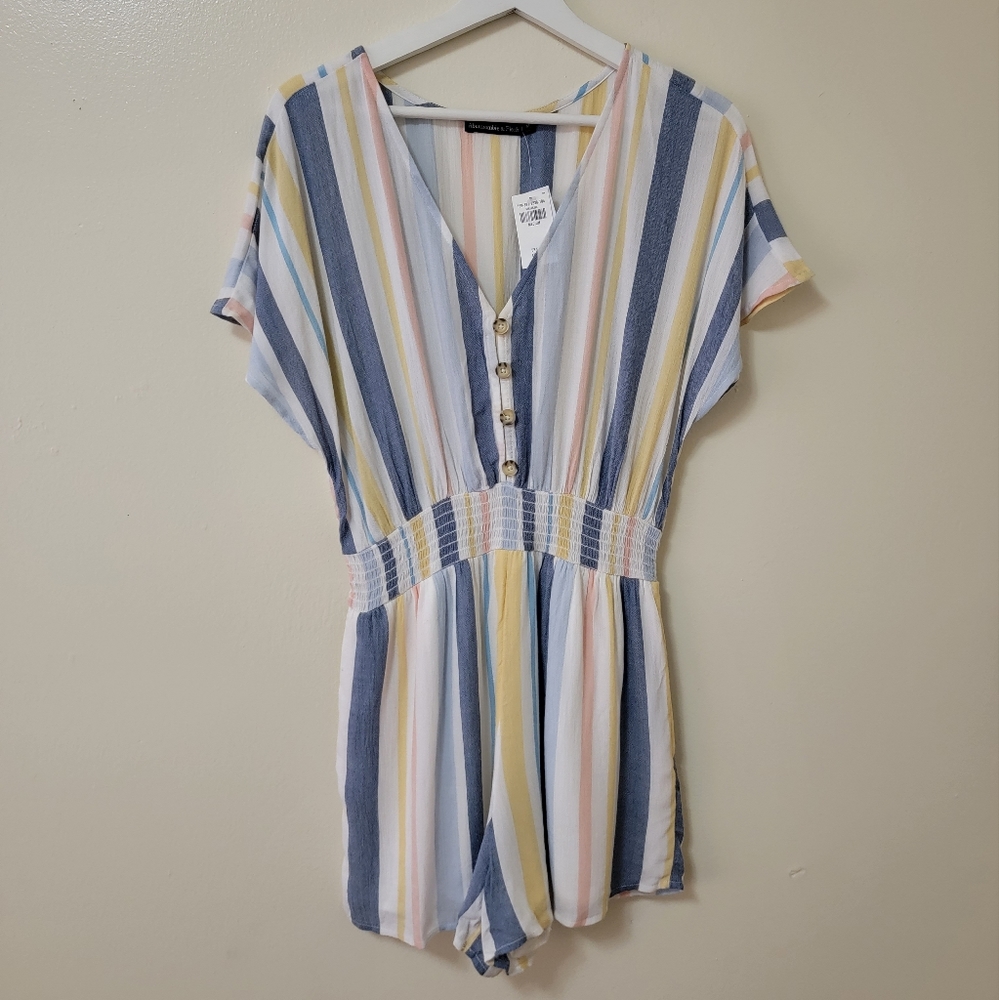 A&F BUTTON DOWN STRIPED ROMPER, MEDIUM